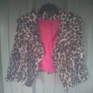 Women's Pierre Cardin Leopard Cheetah Animal Print Cropped Jacket Size 6
